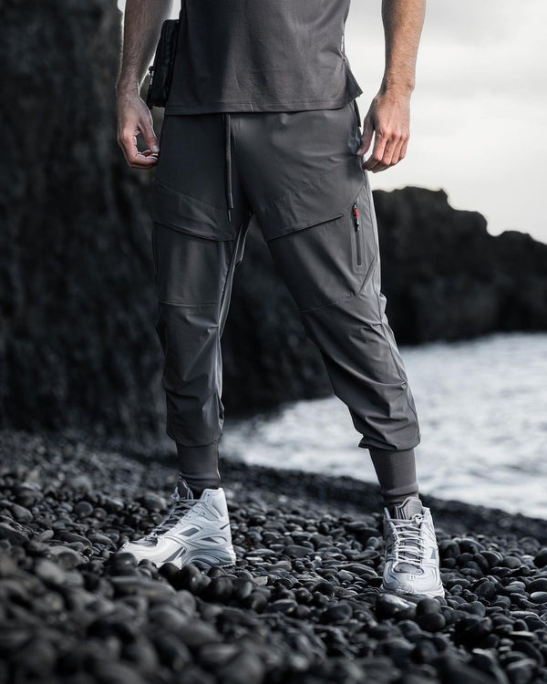 ONVTTO - Men's tapered casual workout jogger pants.