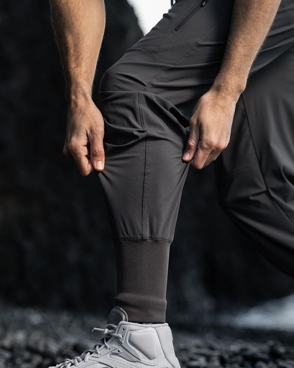 ONVTTO - Men's tapered casual workout jogger pants.